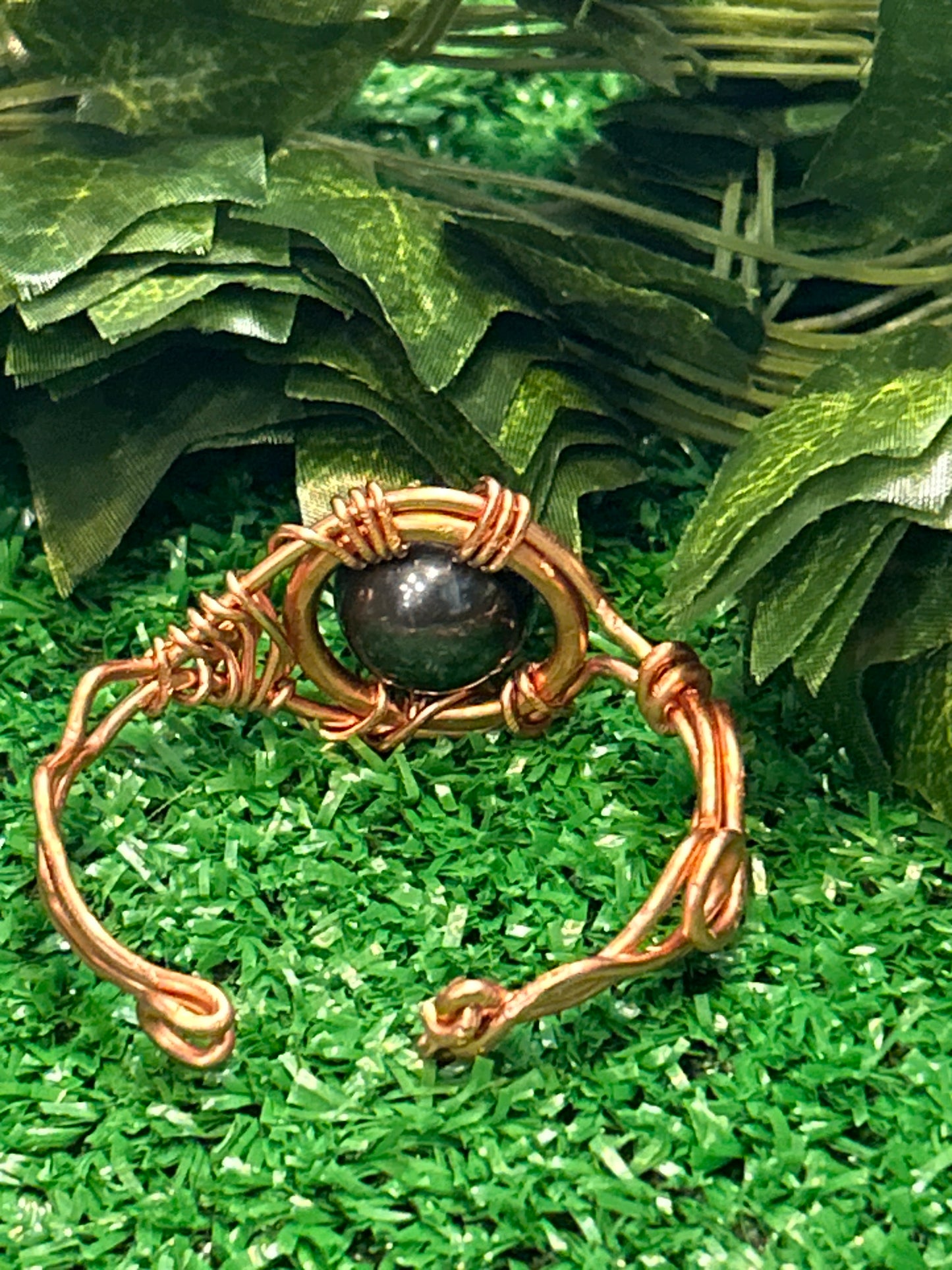 Handmade Copper Bracelet w/ Hematite Cabochon Stone