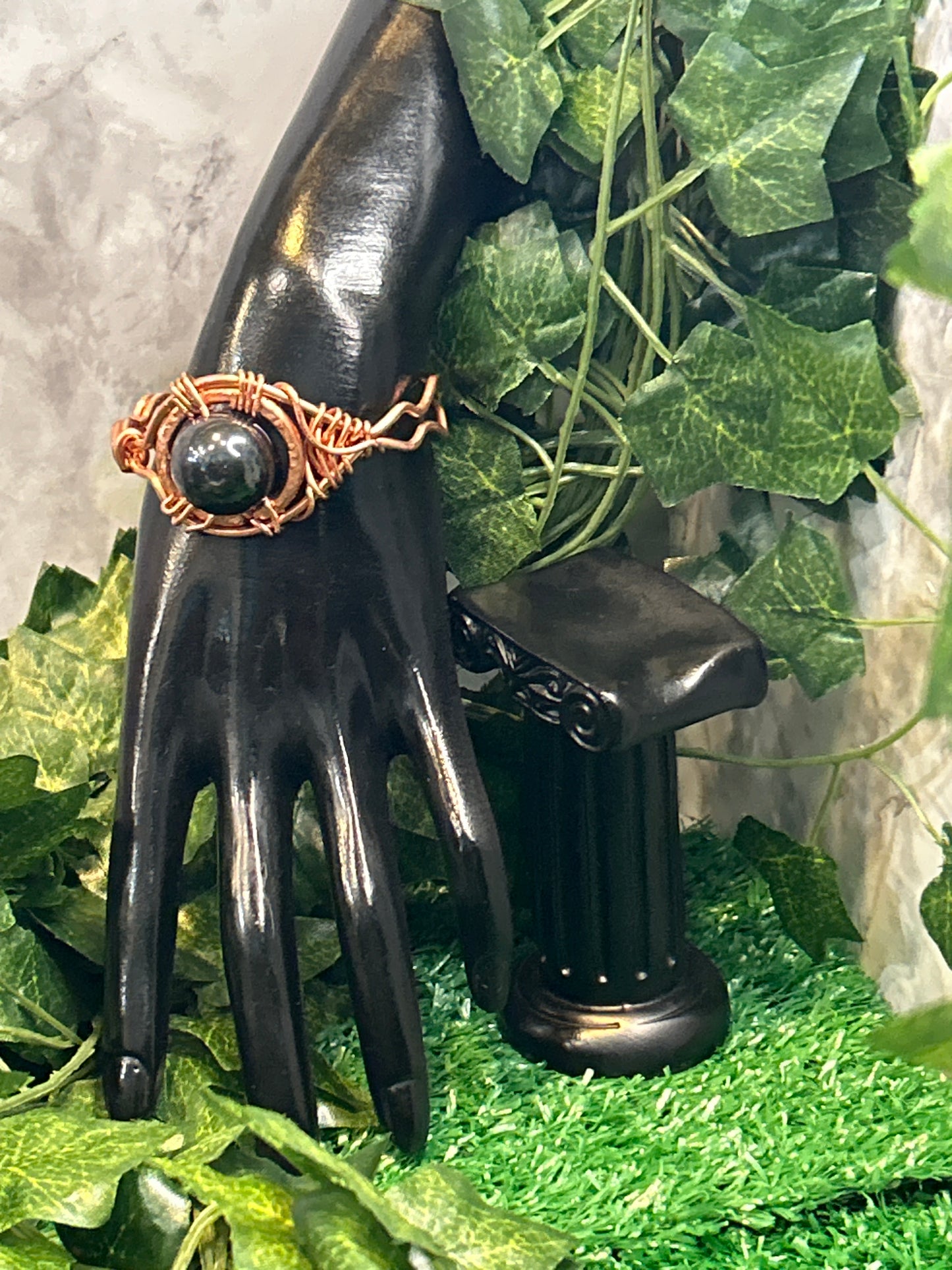 Handmade Copper Bracelet w/ Hematite Cabochon Stone
